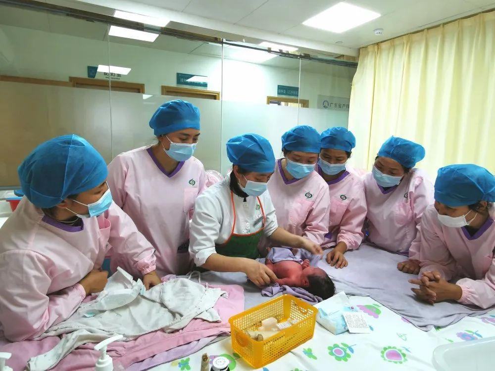绥滨县妇婴监护型护送